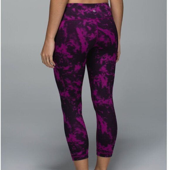 Lululemon Wunder Under Crop II Breezie Regal Plum Black size 4 - Picture 2 of 7